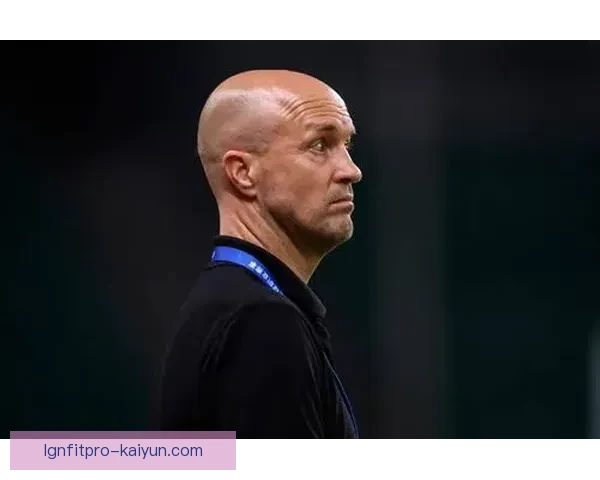 克鲁伊夫防守结构分析：有效提升球队整体竞争力与防线稳定性